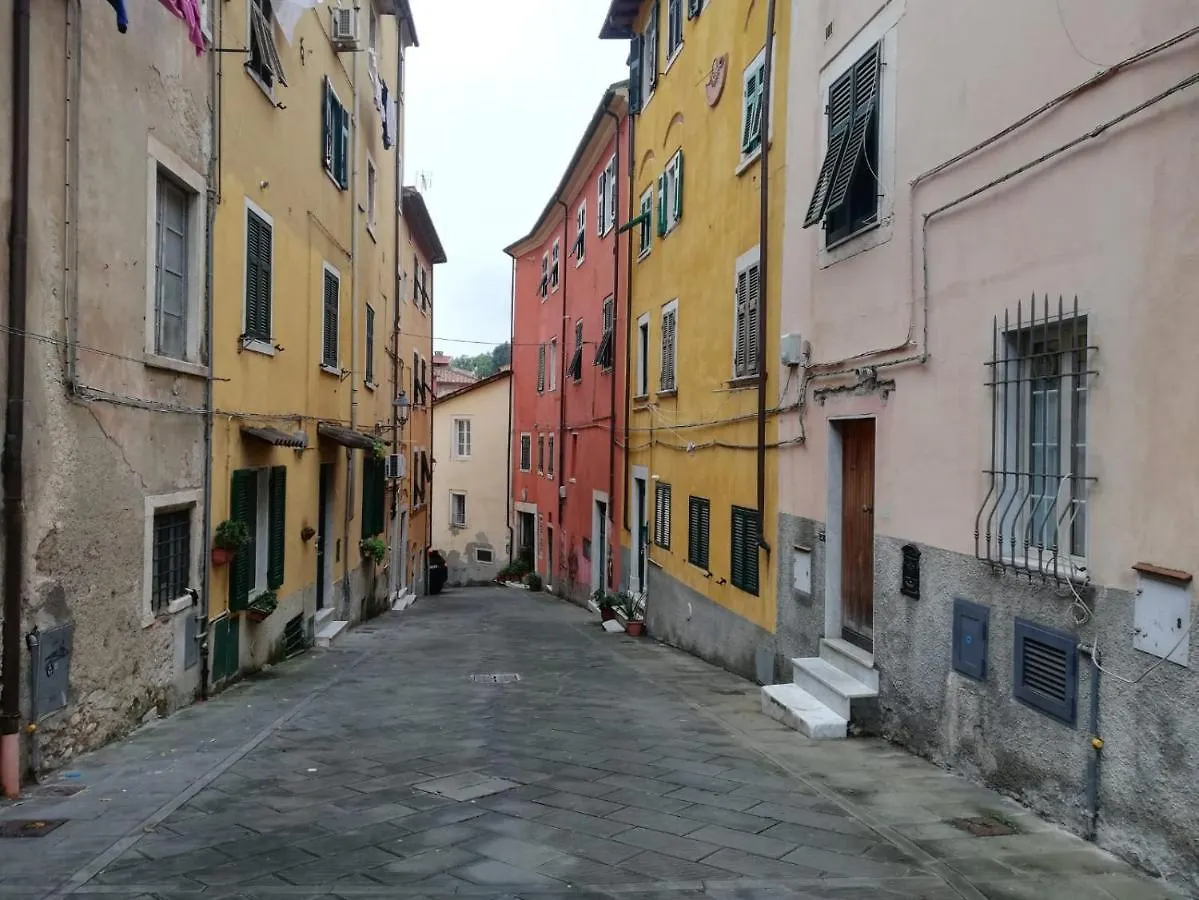 Splendido Bilocale Nuovissimo Con Finiture Di Lusso Apartment Carrara
