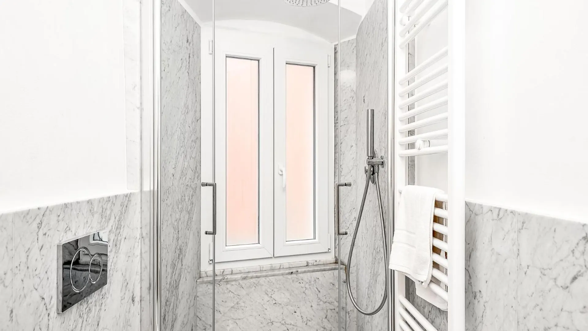 Splendido Bilocale Nuovissimo Con Finiture Di Lusso Apartment Carrara